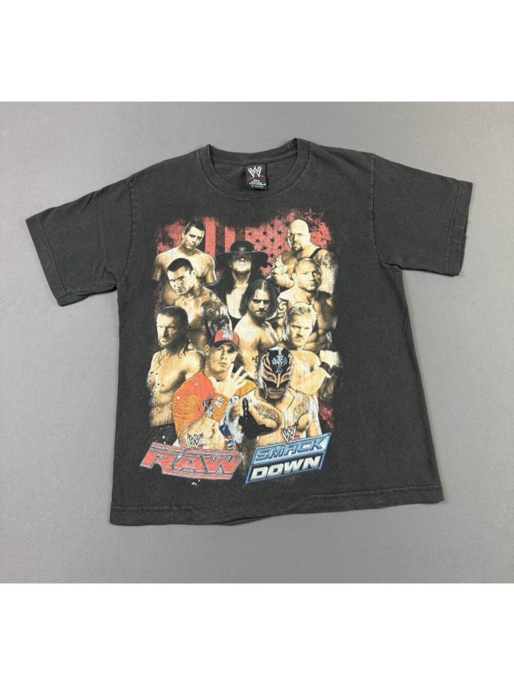 Vintage Y2K WWE WWF Raw vs Smack Down Wrestling Black Youth Medium Tee Promo